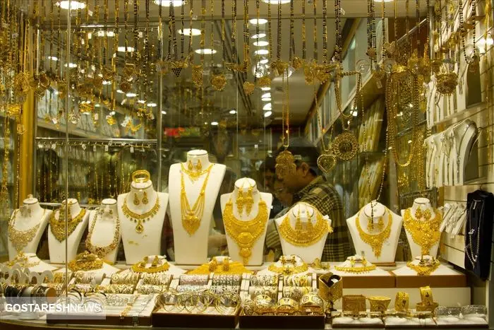 قیمت طلا با سر سقوط کرد ( ۱۵ فروردین)