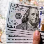 صعود قیمت دلار در بازار آزاد با سیگنال تعویق مذاکرات (۱۴ اردیبهشت)