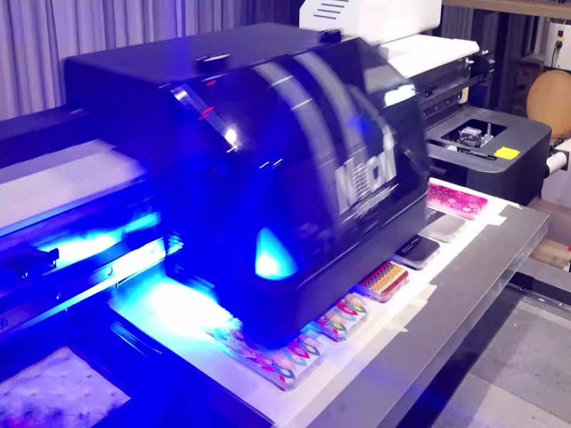 معرفی بهترین روش های چاپ مقاوم در برابر UV بر روی پلی کربنات چاپ پلی کربنات