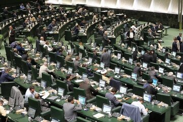 نماینده سبزوار: توقیف اموال سلبریتی‌ها کاملا قانونی است/ دست قاضی برای اعلام‌نظر باز است